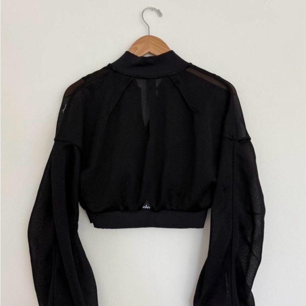 ALO Yoga field crop jacket